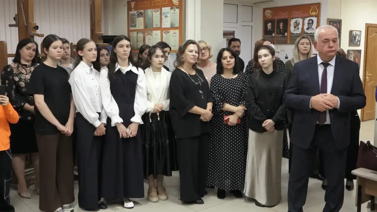 В Усть-Джегуте показали более 40 работ художницы Нины Урусовой