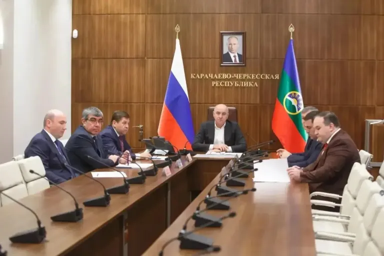 Темрезов обсудил с Хуснуллиным готовность КЧР к отопительному сезону